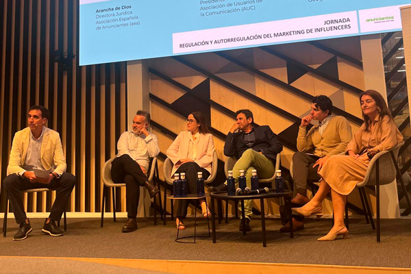 III Jornada sobre marketing de influencers mesa redonda