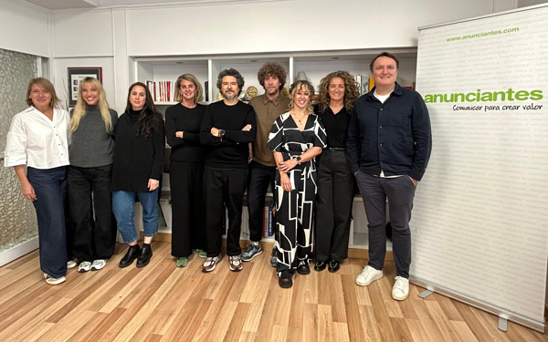 La Lluna presentó en la AEA a su jurado